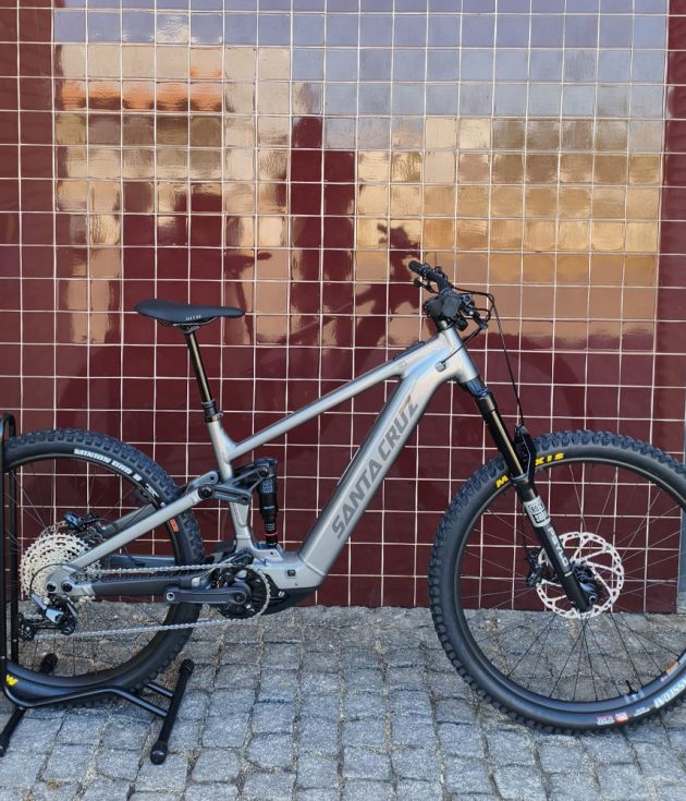 E-BIKE Santa Cruz Gloss Lunar Grey